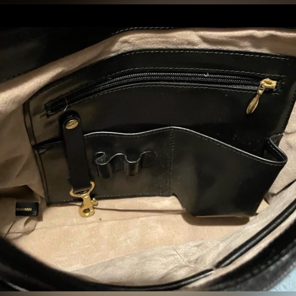 Brahmin Leather Croc Satchel Handbag Purse Total Length 19”
Purse Depth 8” W 12” - Picture 6 of 8